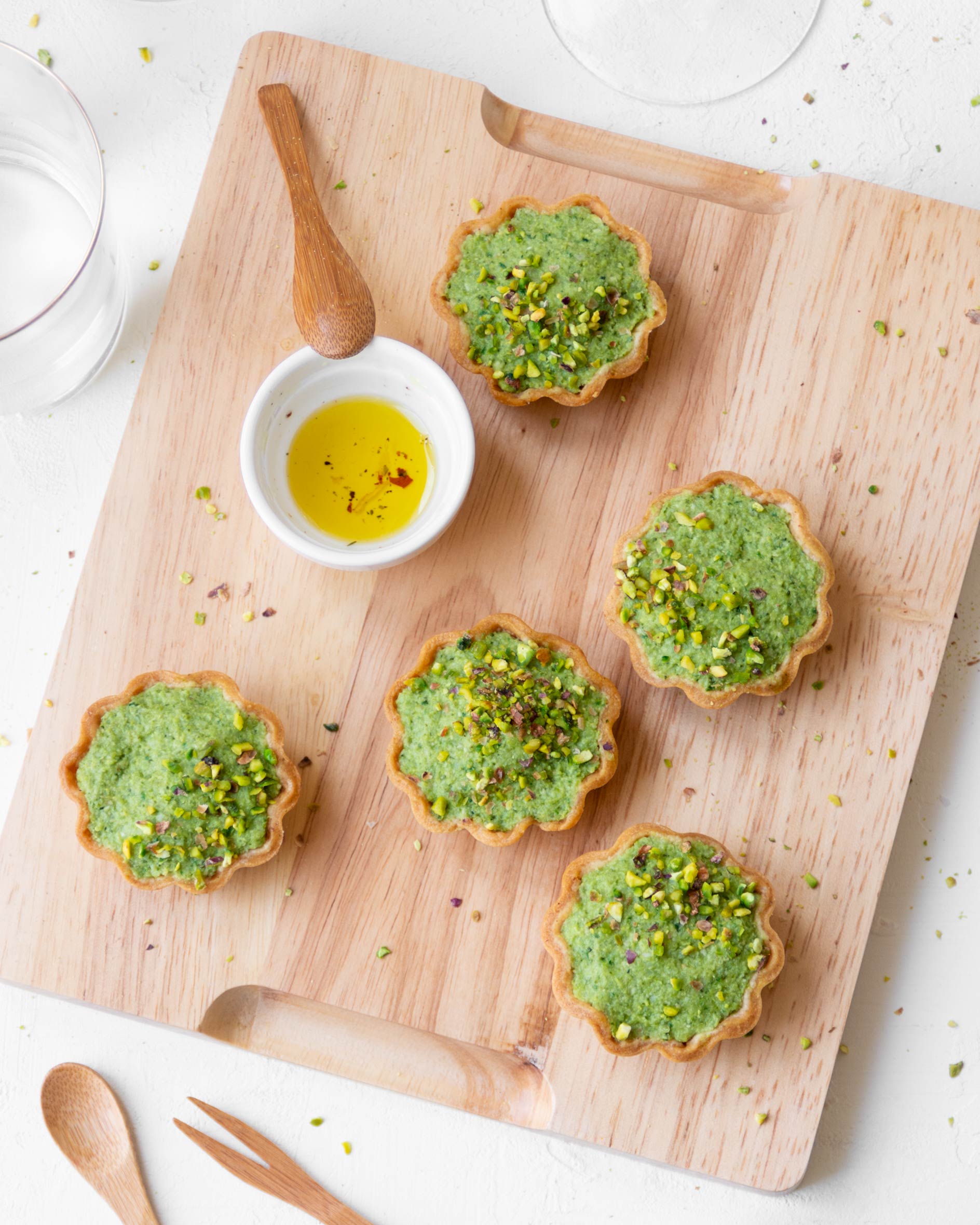 Tartellette al paté broccoli in frolla all'olio d'oliva