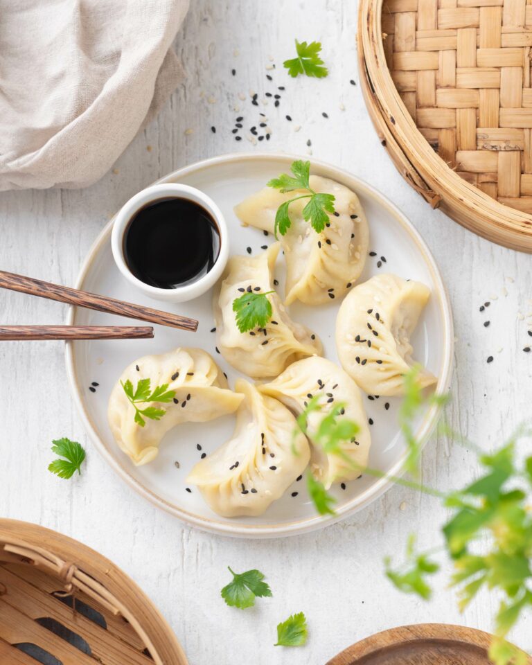 Ravioli al vapore cinesi di carne: jiaozi