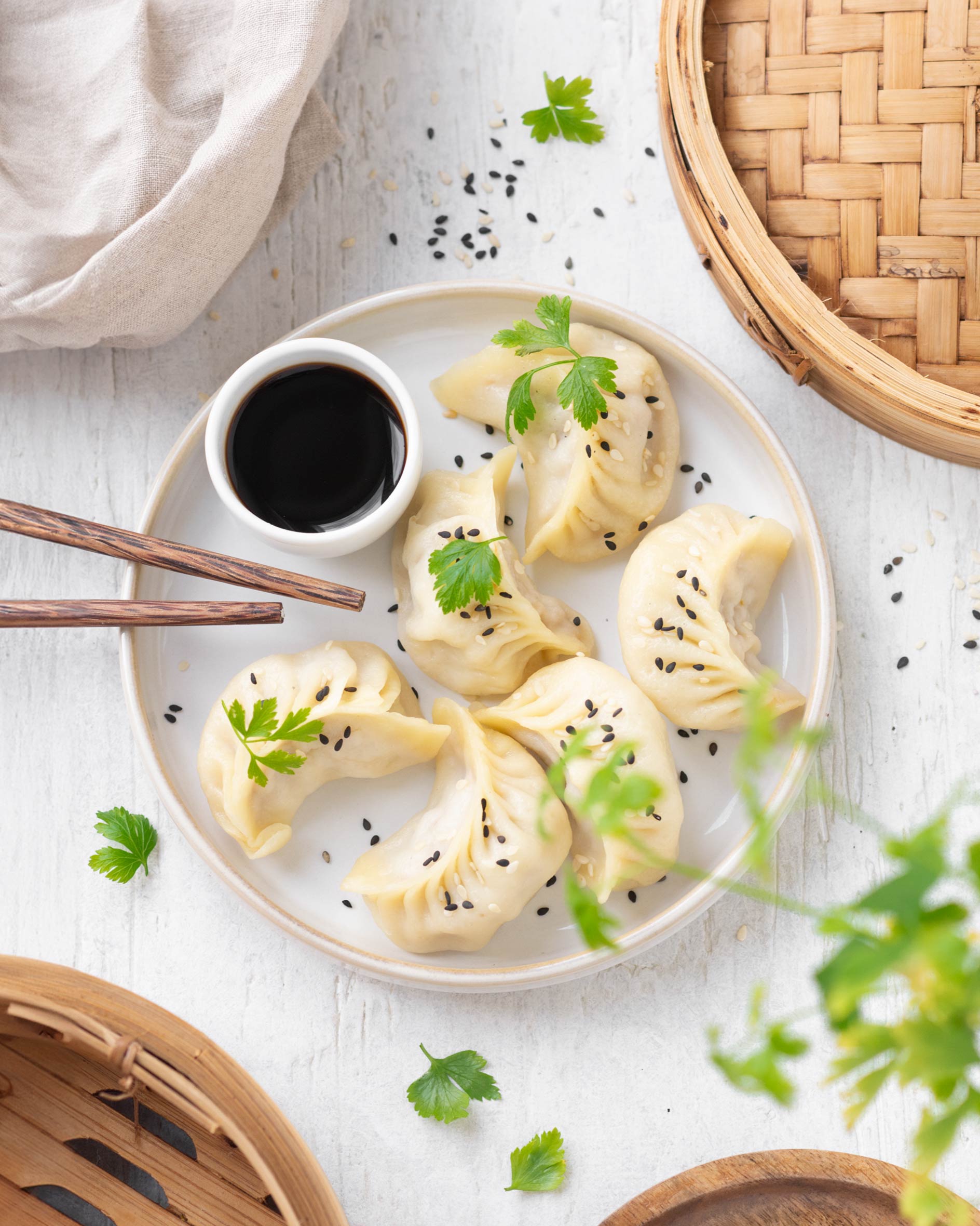 Ravioli al vapore ripieni di carne e verdure: la ricetta cinese con  vaporiera