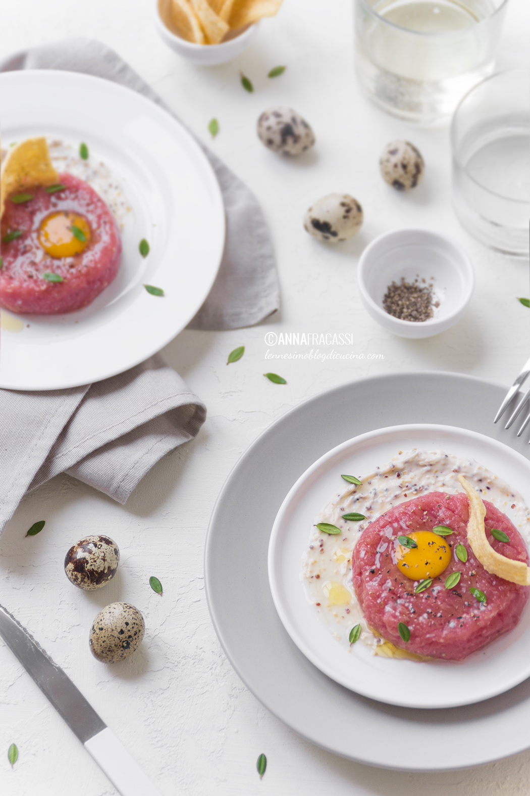 Tartare di carne, stracchino alla senape e uovo di quaglia