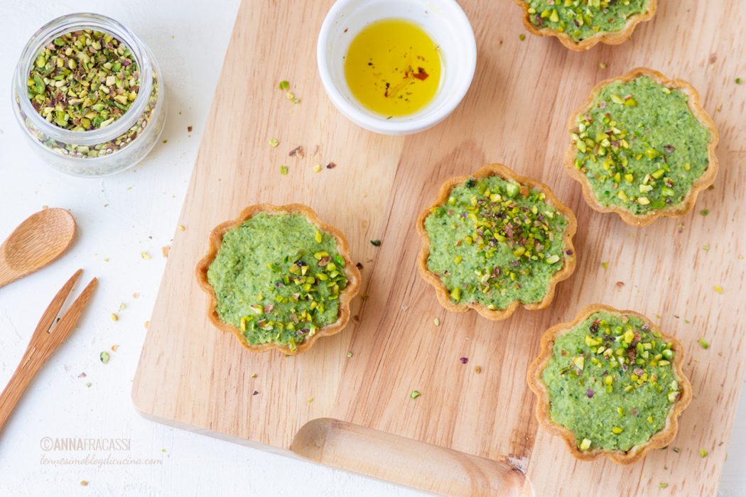 Tartellette al paté broccoli in frolla all'olio d'oliva