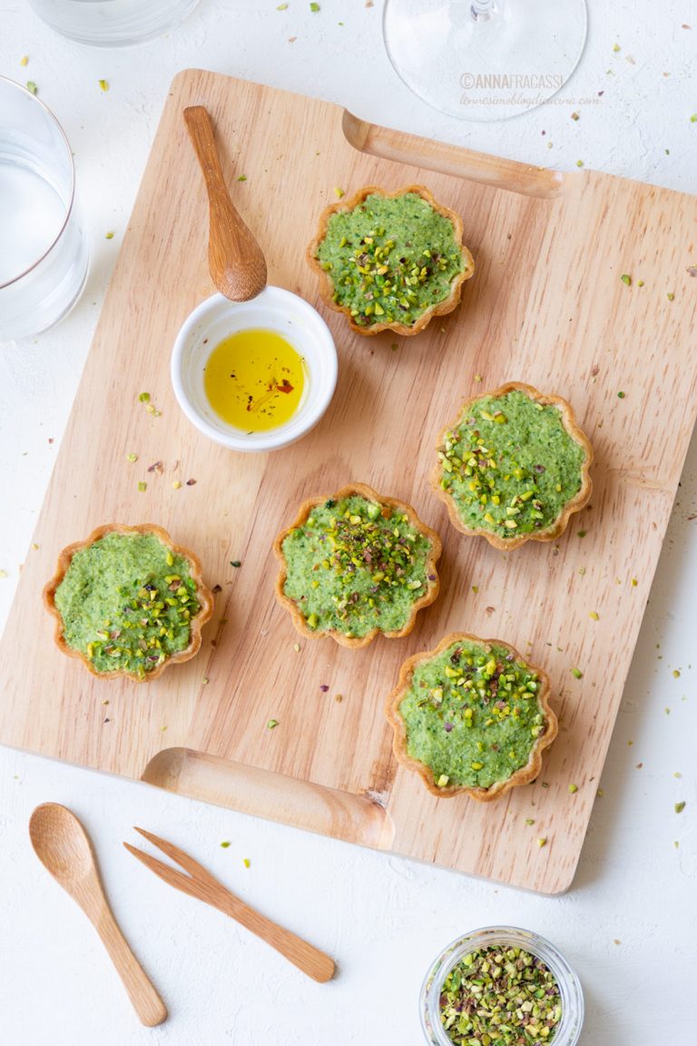 Tartellette al paté broccoli in frolla all'olio d'oliva