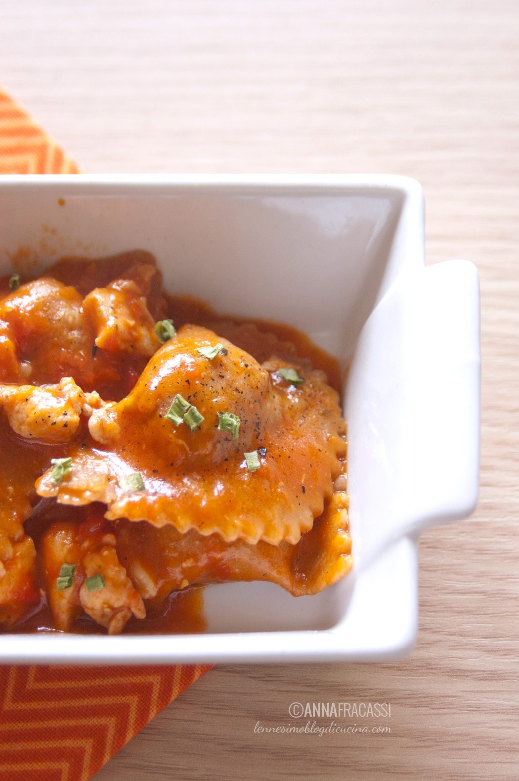 Ravioli integrali con ragù di coniglio