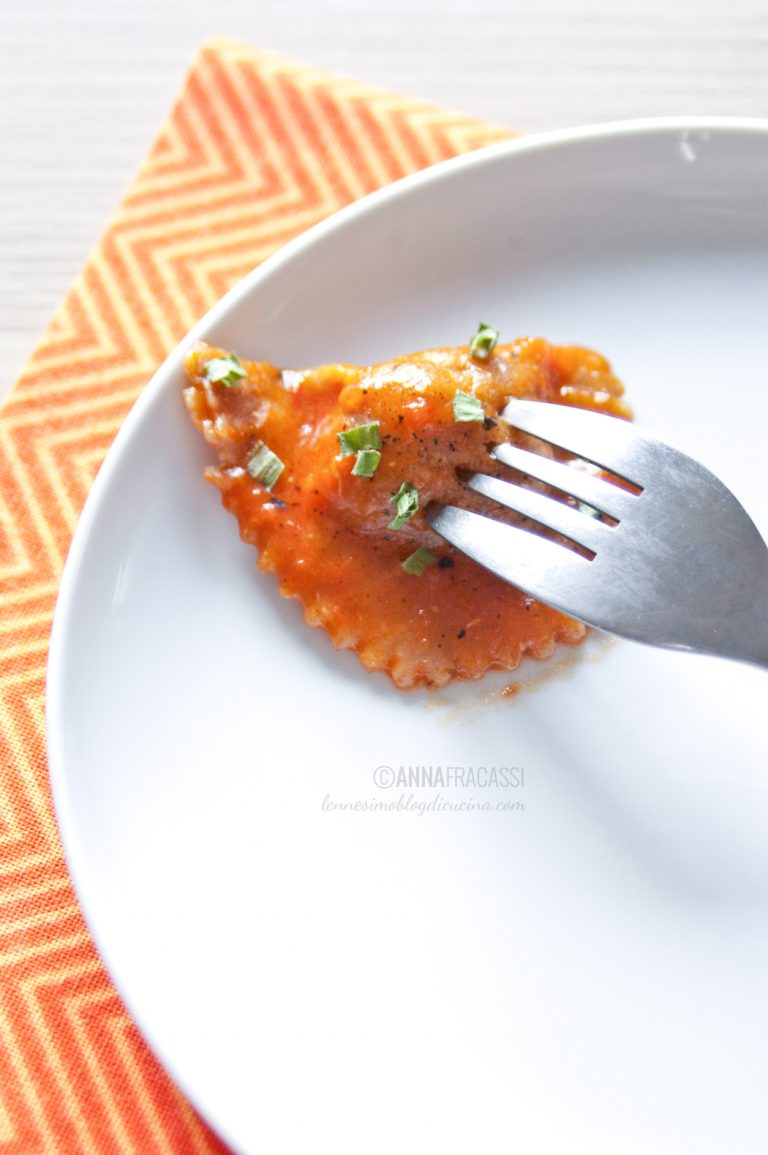 Ravioli integrali con ragù di coniglio