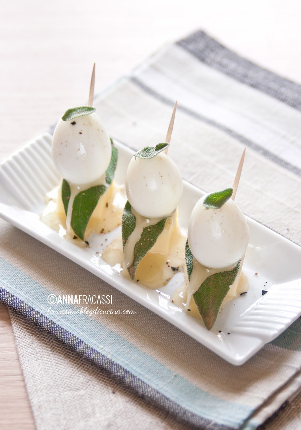 Aperitivo pasquale con uova di quaglia