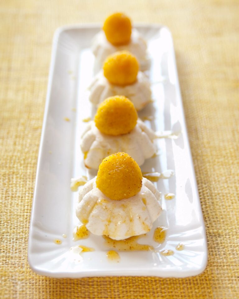 flan di ricotta e pecorino con polpette di polenta