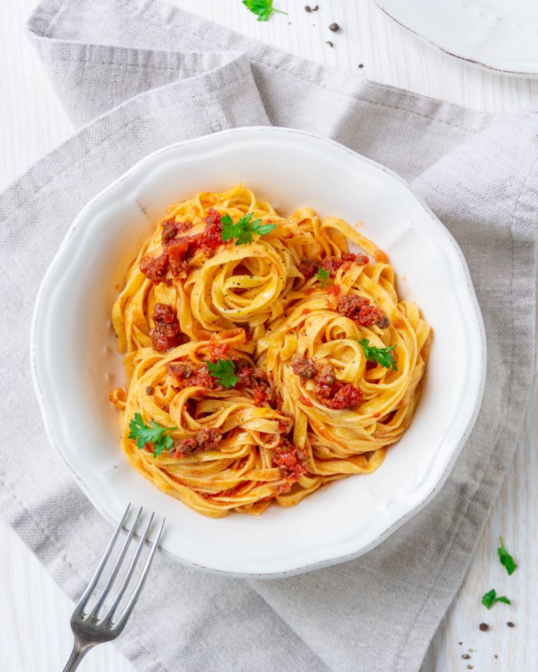 Tagliatelle al ragù di agnello