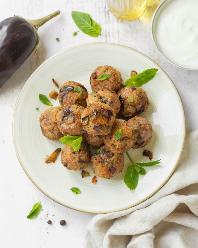 Polpette di pollo e melanzane morbide e saporite