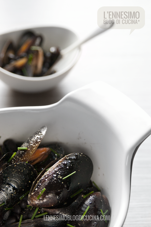 Zuppetta di cozze e fagioli neri, soia e zenzero