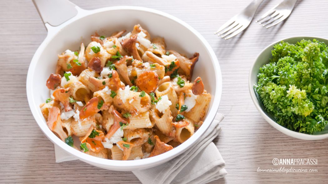 Pasta ai finferli con gallinella e salsa di caponata