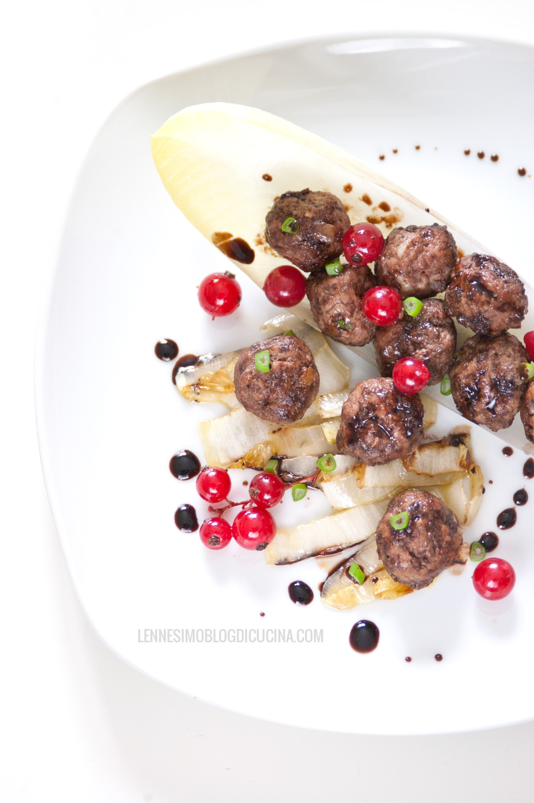 polpette con indivia brasata e aceto balsamico