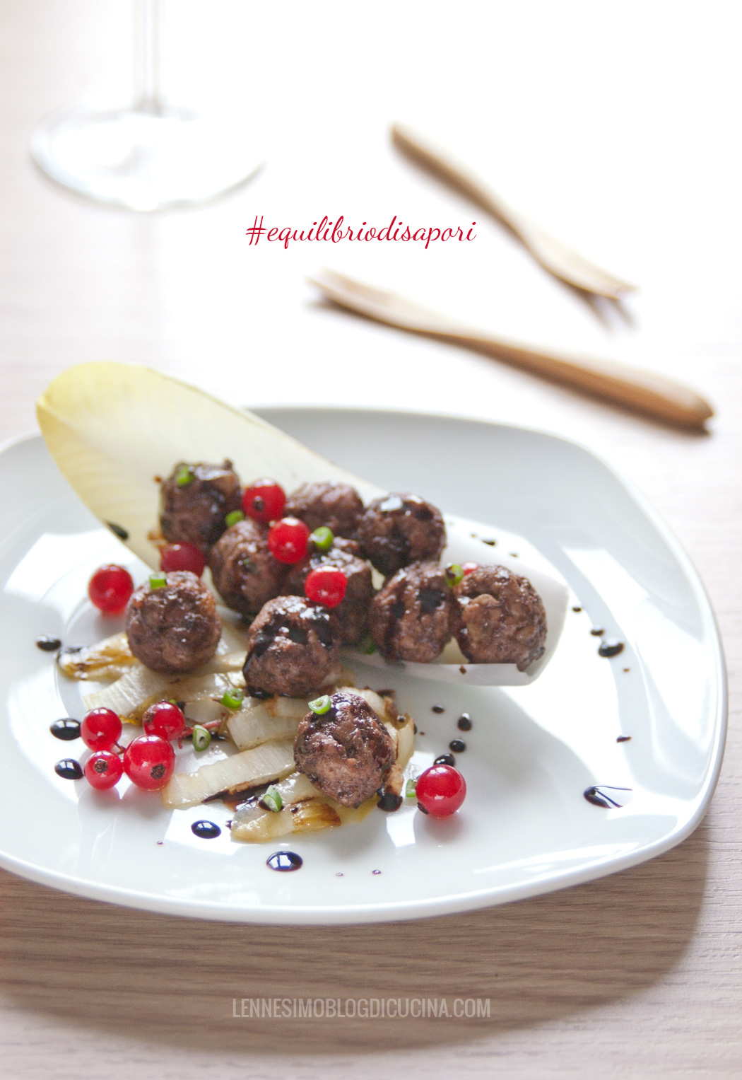 polpette con indivia brasata e aceto balsamico