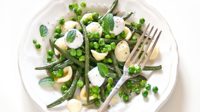 Orecchiette fredde alla menta con polpettine di ricotta