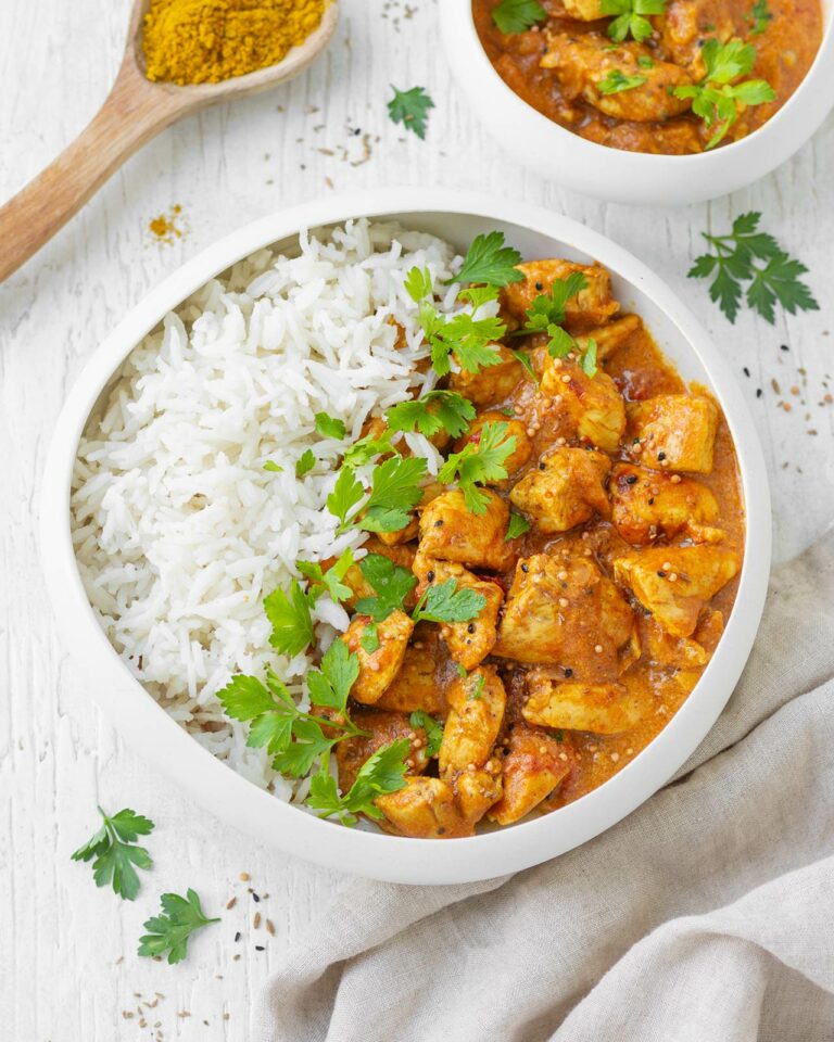 Curry indiano di cappone con riso Basmati