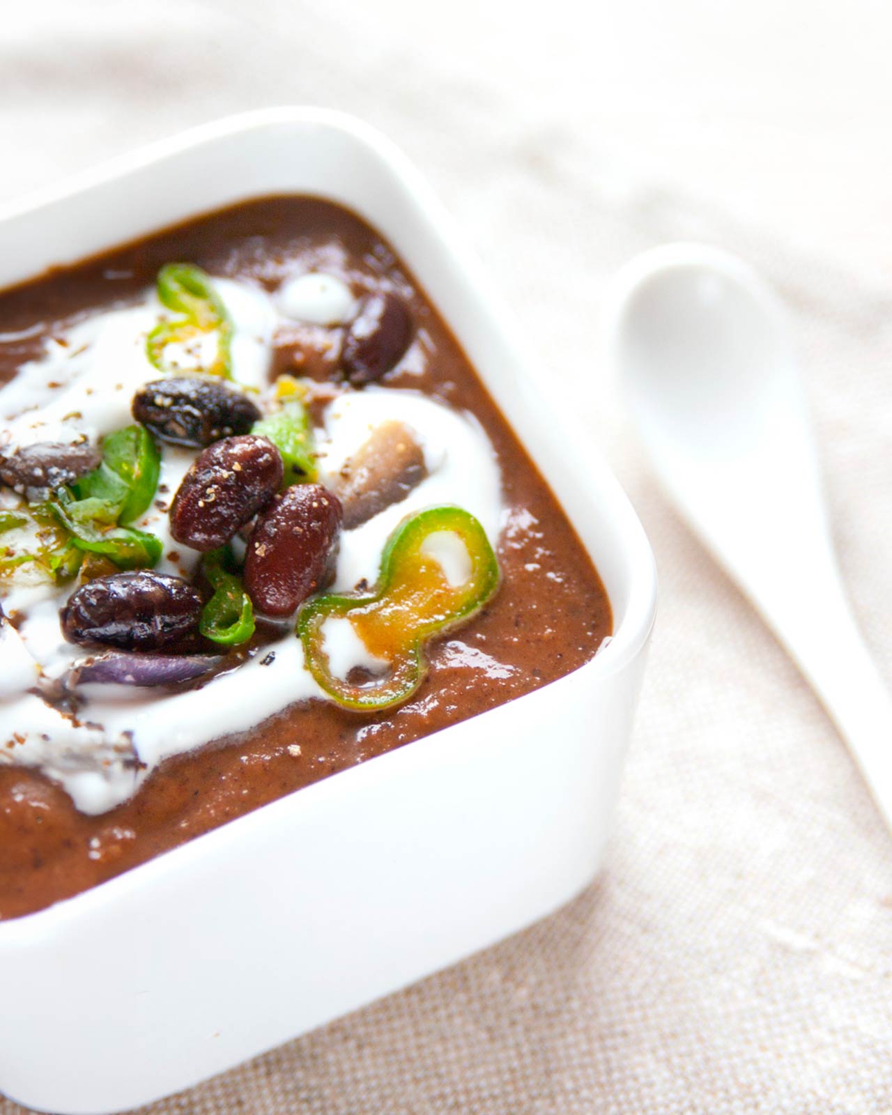 Zuppa di fagioli neri al caffè
