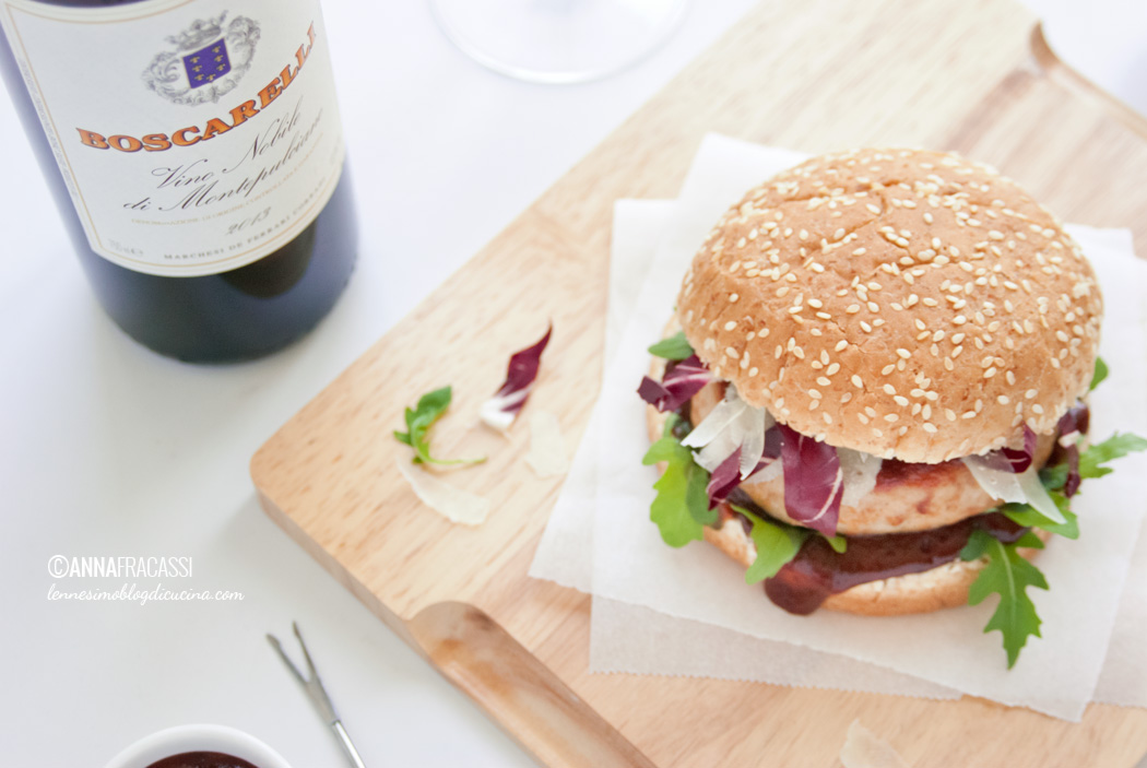 Burger Di Coniglio Con Salsa q Speziata Alle Prugne