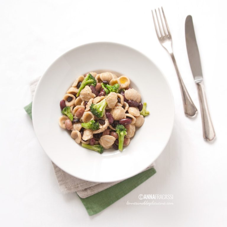 Orecchiette ai broccoli e fantasia di fagioli