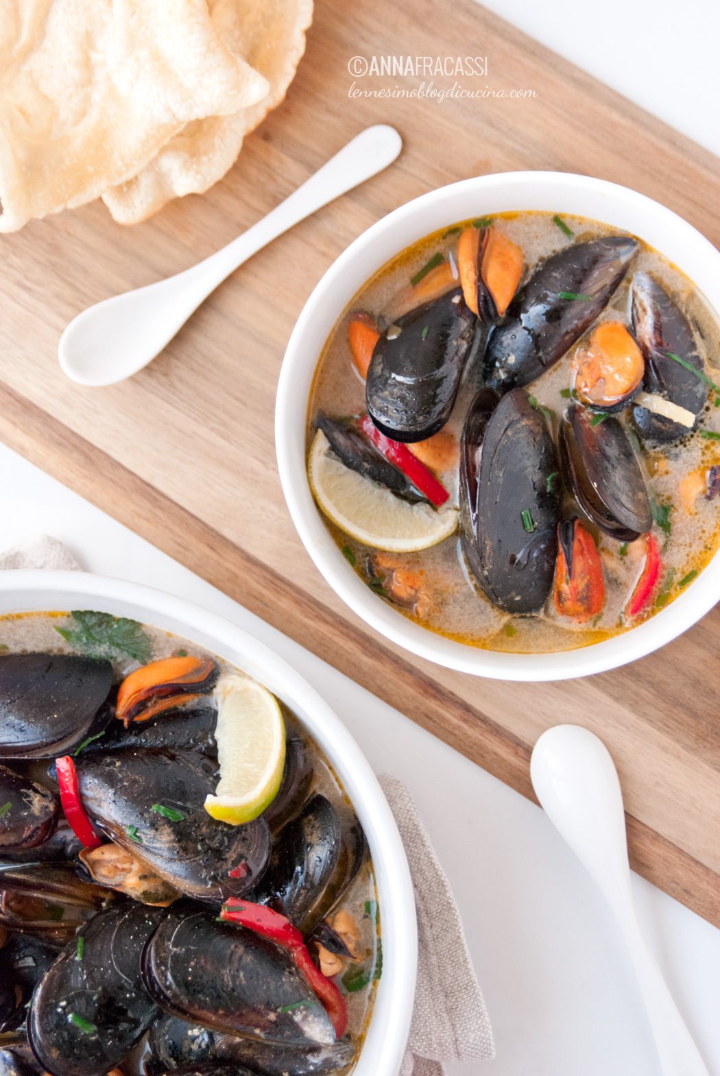 Cozze all'indiana allo zenzero, peperoncino e latte di cocco