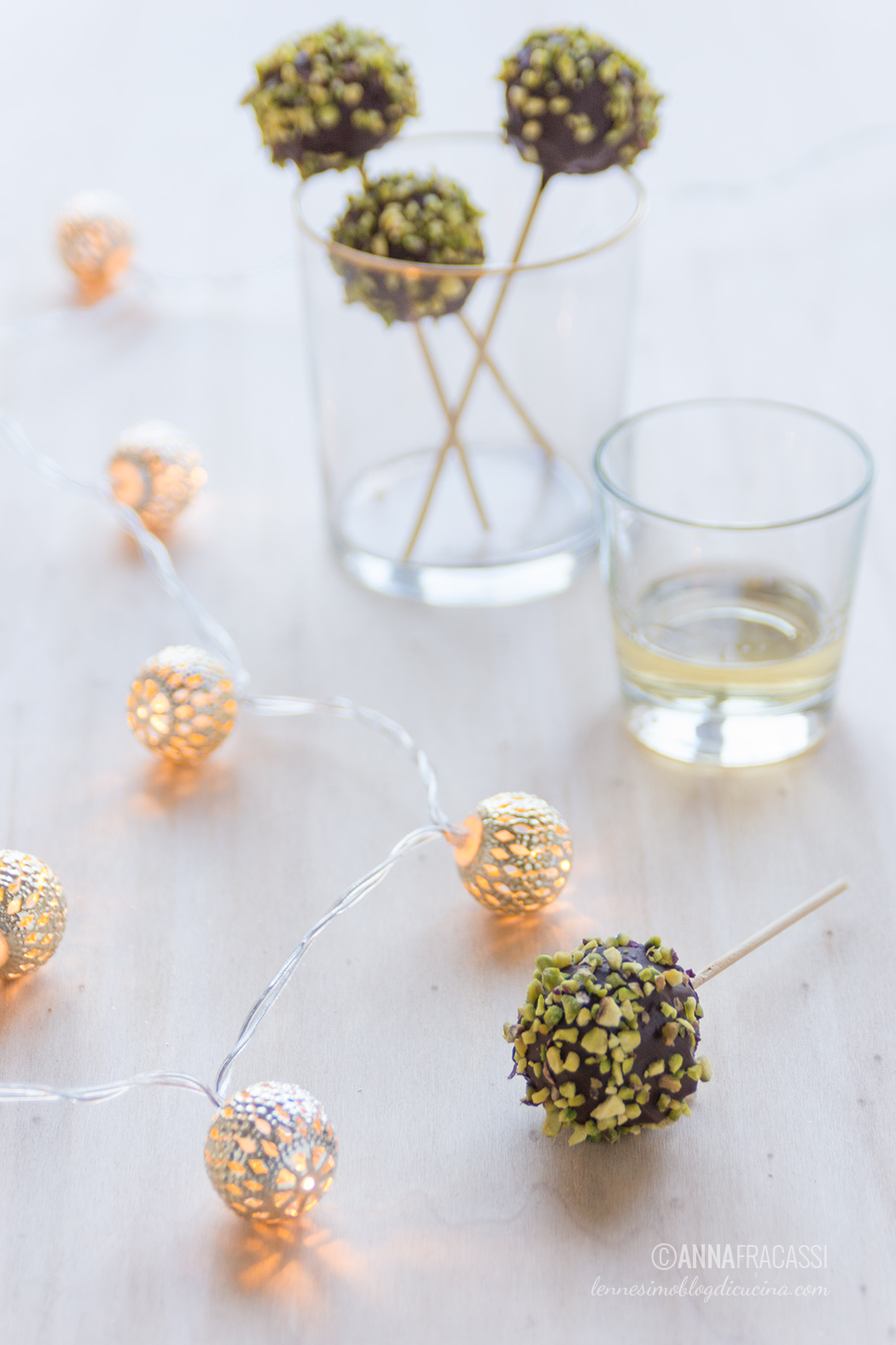 Cake pops di panettone al rum ai due cioccolati