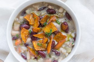 Zuppa autunnale con zucca e cumino