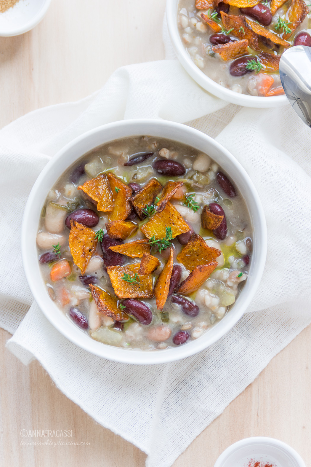 Zuppa autunnale con zucca e cumino