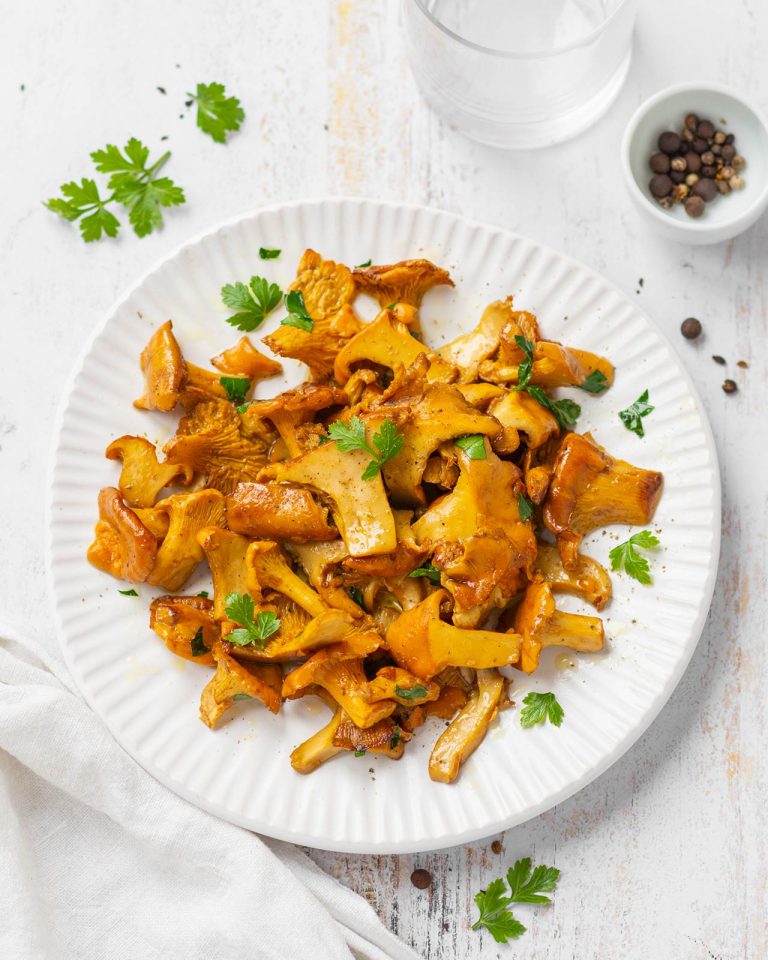 Finferli trifolati in padella: una ricetta furba per il tuo autunno