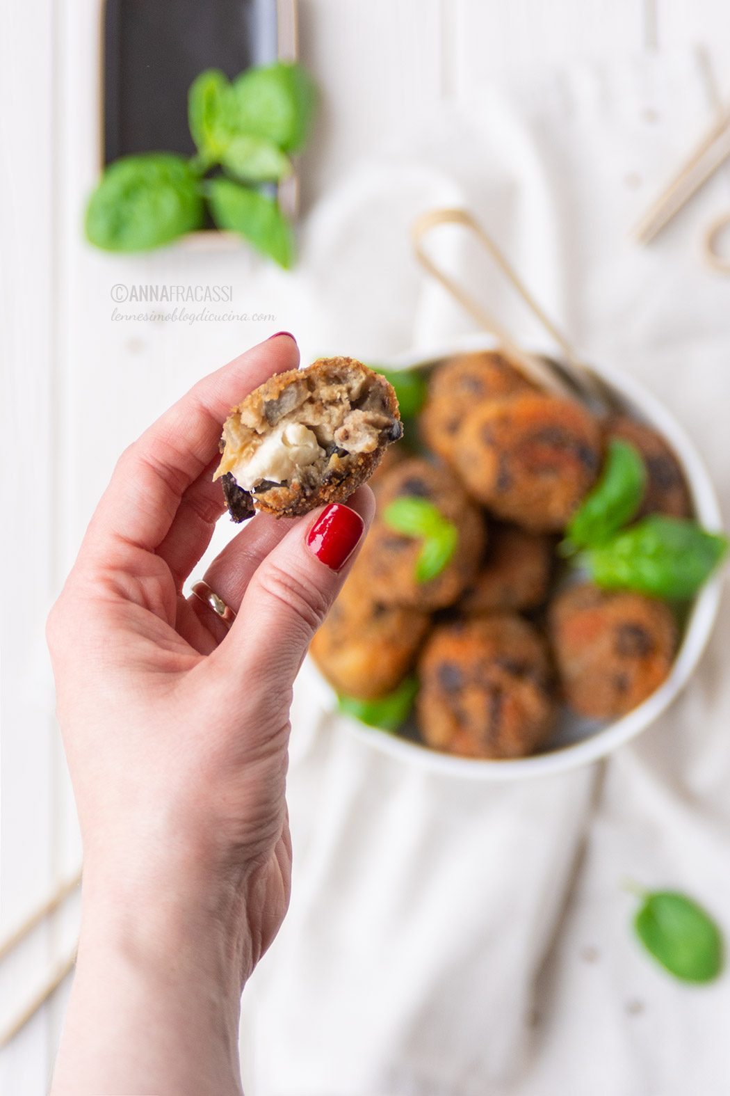 Polpette di melanzane con cuore di feta