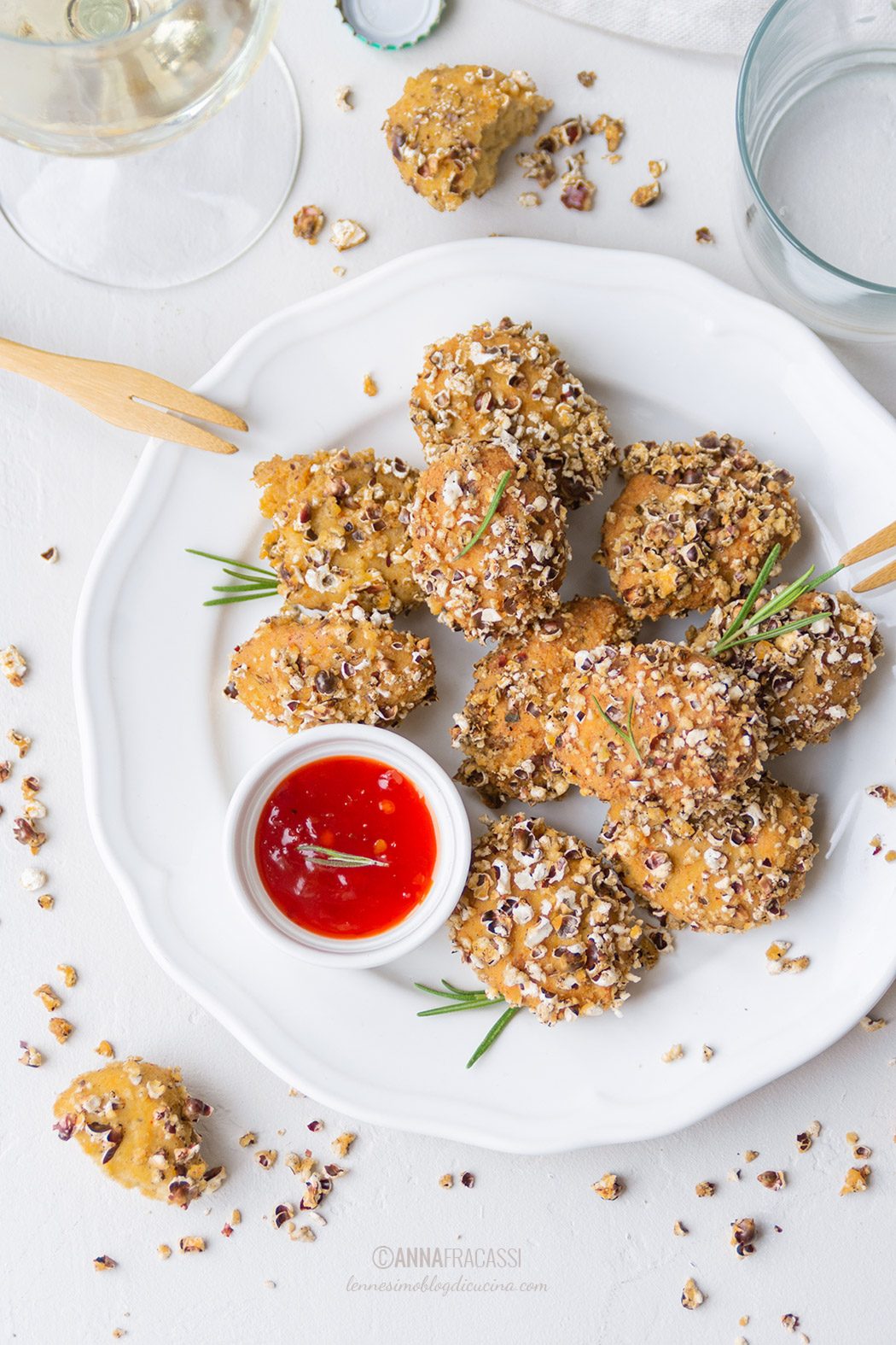 Nuggets di pollo alla paprika impanati nei pop corn