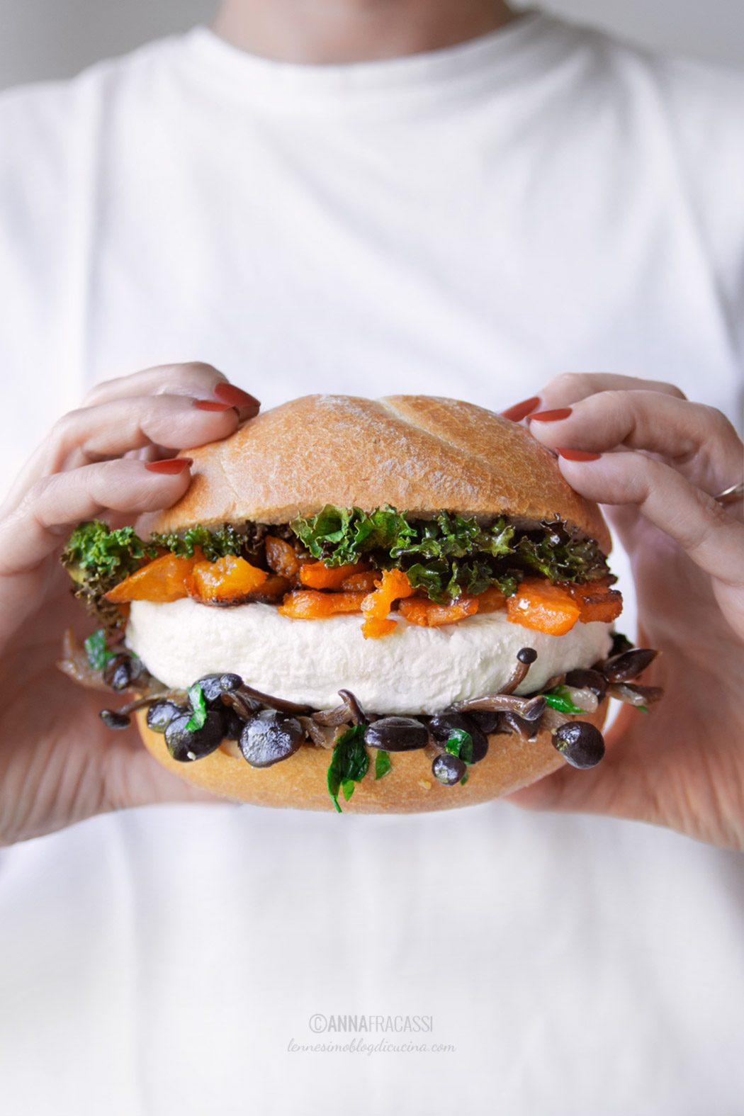 Burger di robiola di Roccaverano, zucca e funghi