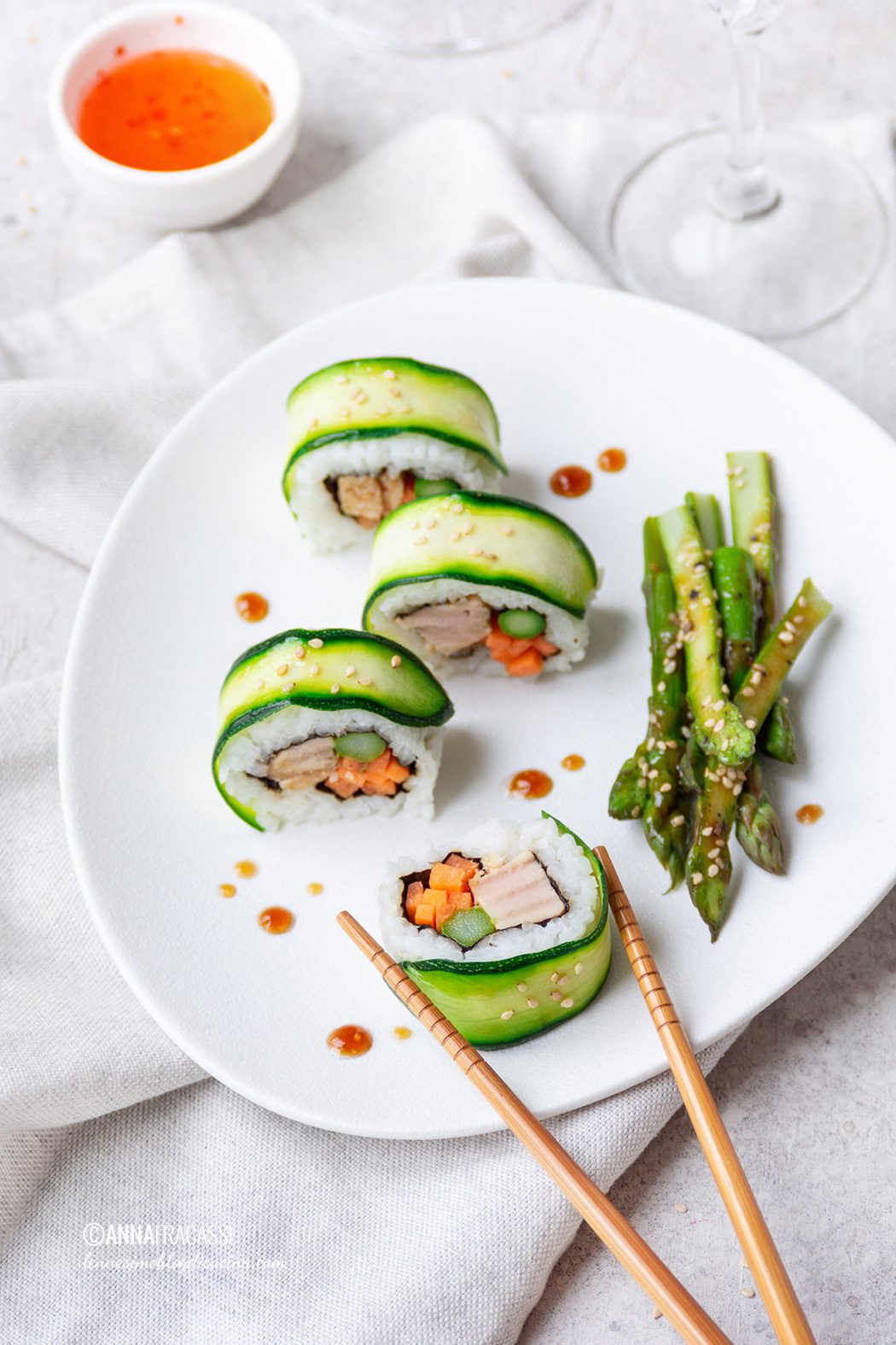 Uramaki di tonno: sushi da dispensa