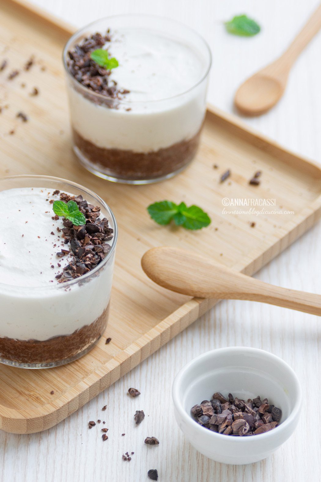 Mini cheesecake alla ricotta e cioccolato: la ricetta al bicchiere