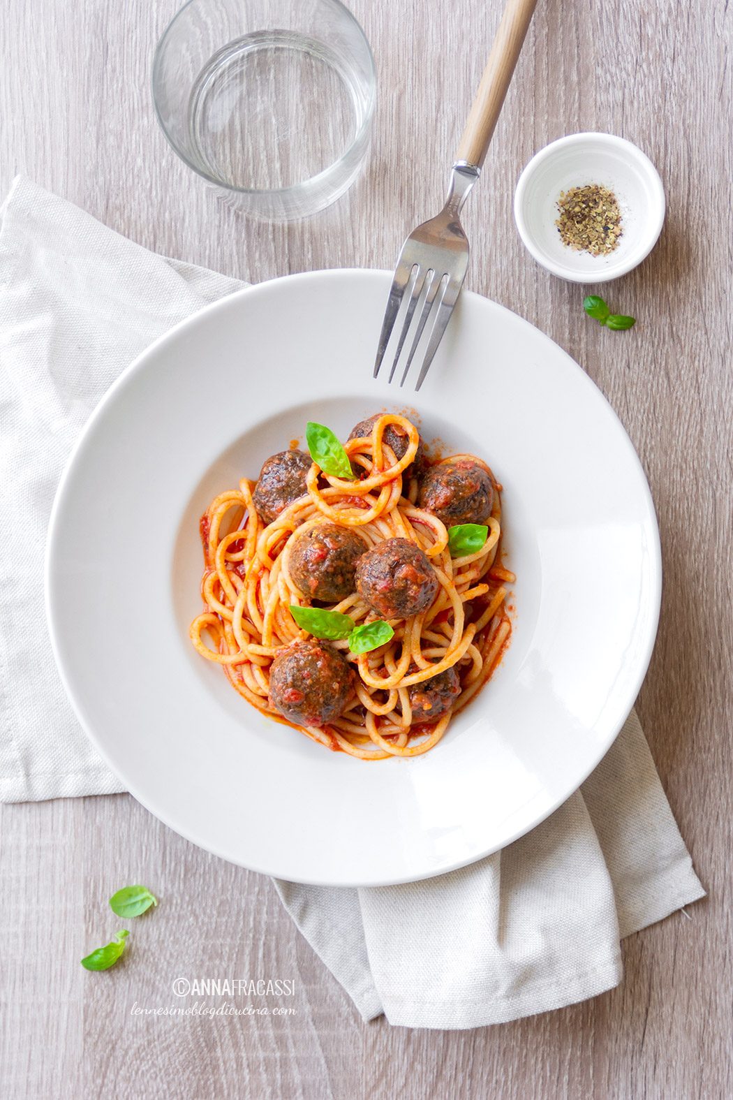 Gli spaghetti con le polpette: la mia ricetta di carne