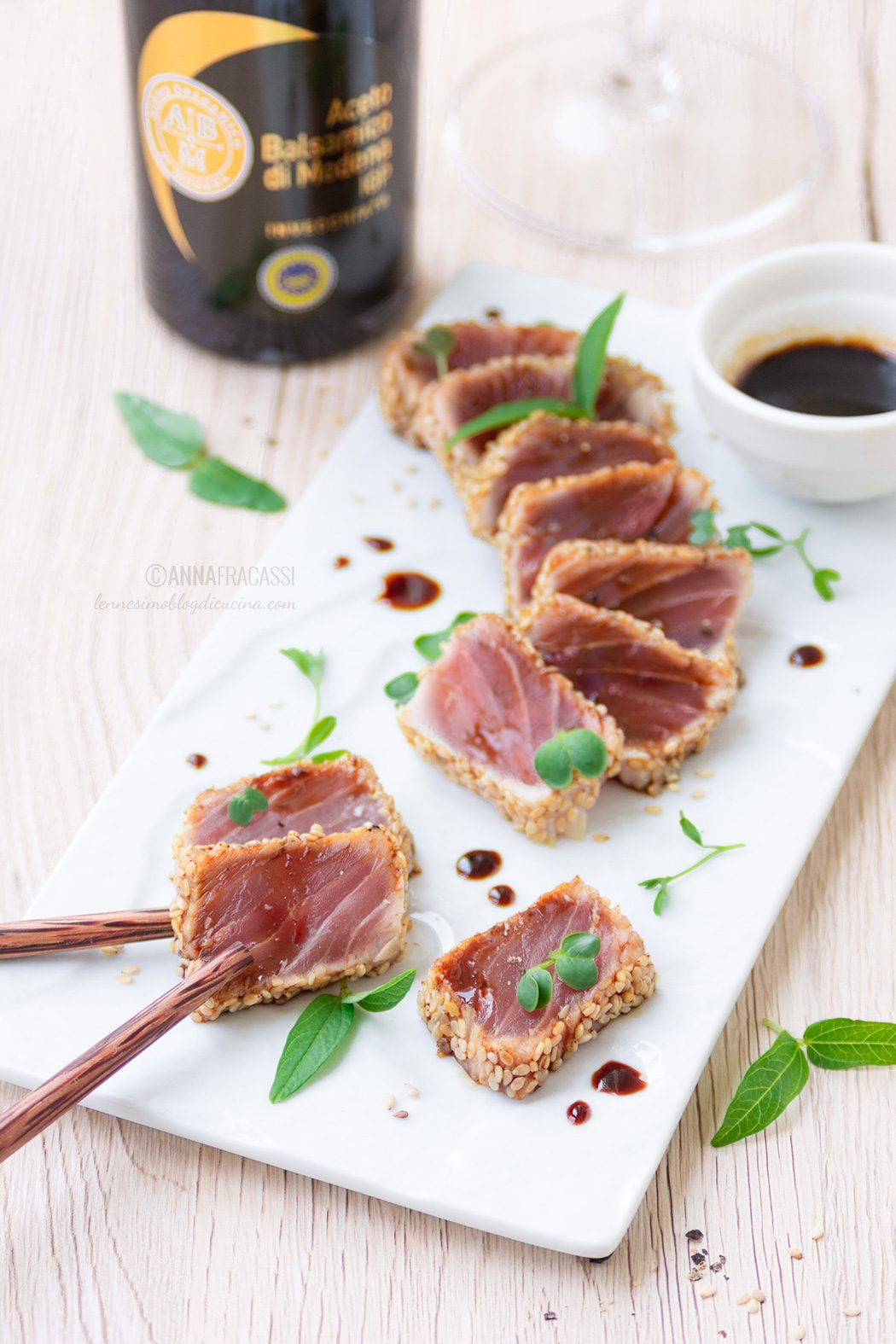 Tataki di tonno marinato con Aceto Balsamico di Modena