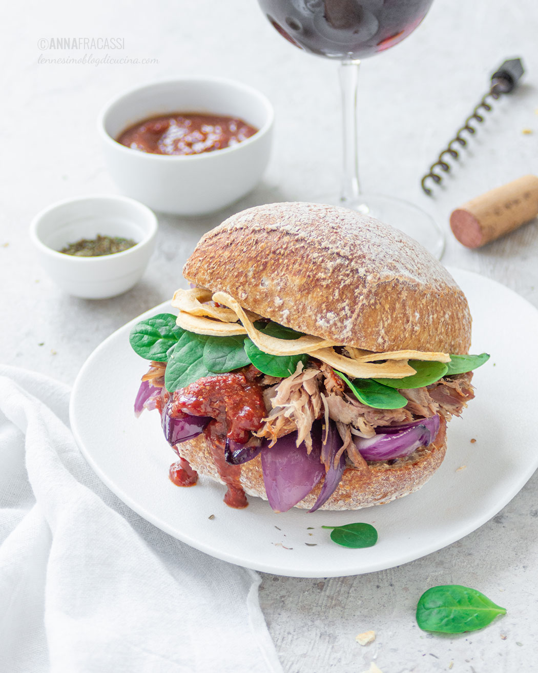 Valtellina burger di stinco con salsa BBQ allo Sforzato di Valtellina