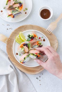 Spring rolls: involtini vietnamiti di salmone