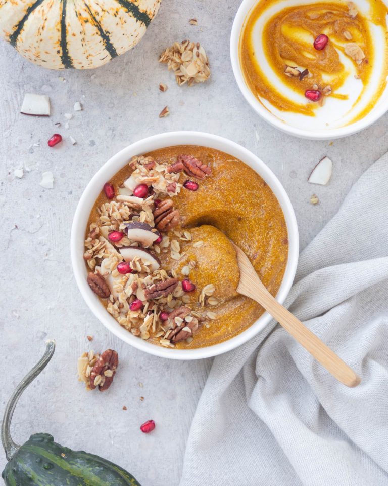 pumpkin smoothie bowl