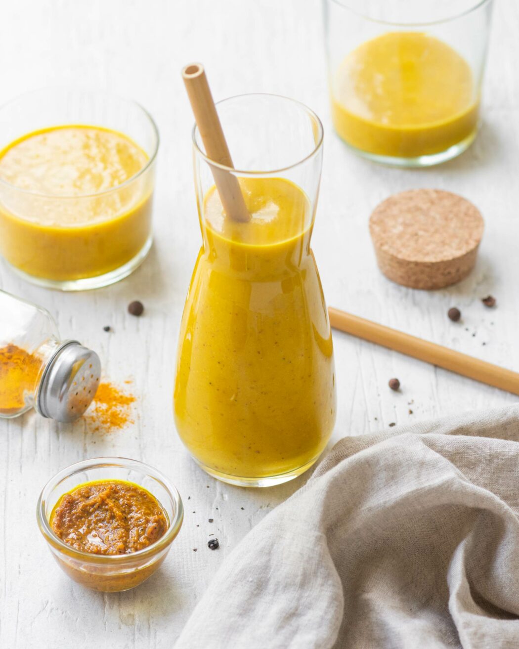 Golden smoothie: il frullato con tutta l'energia della curcuma