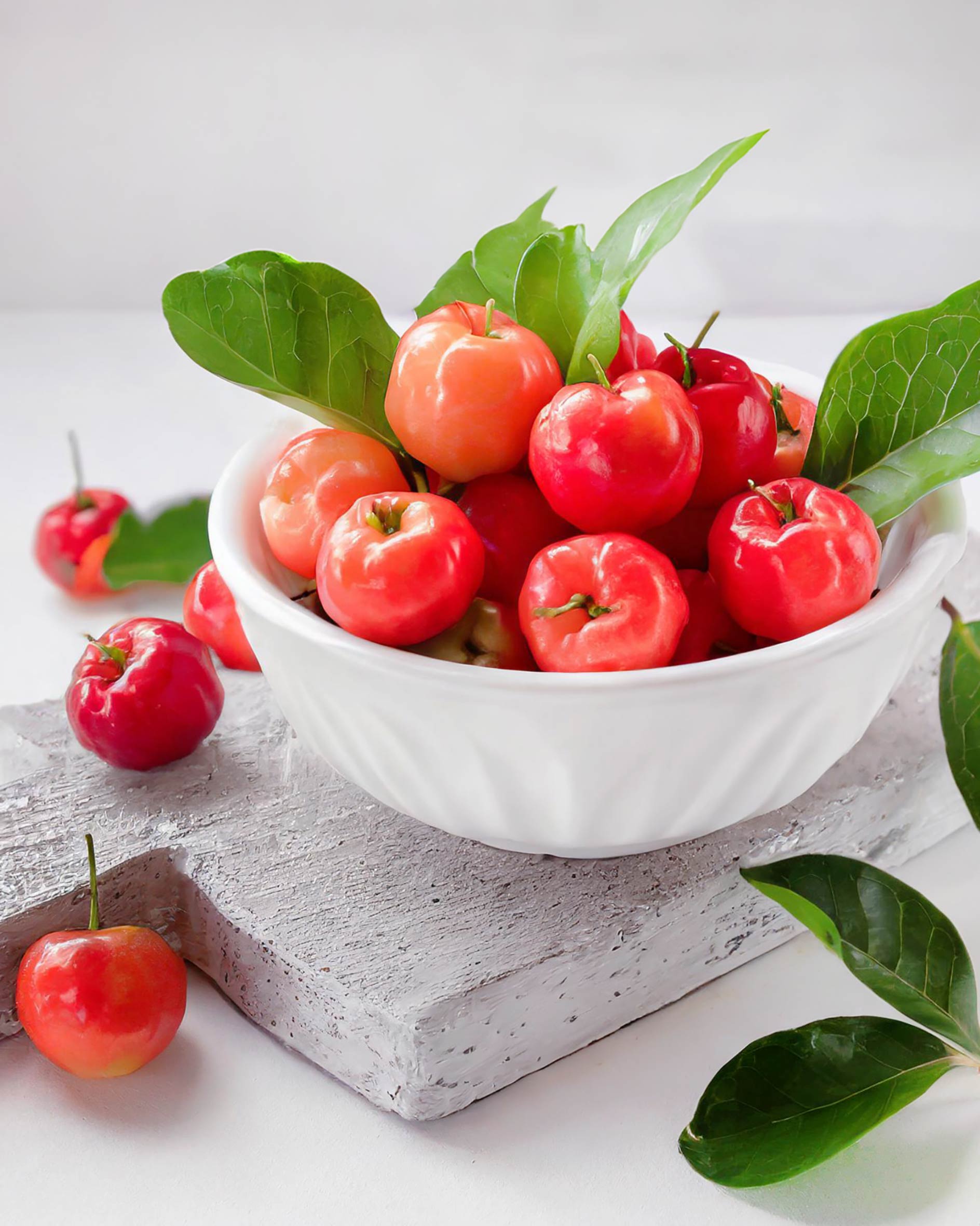 Acerola: il superfood tropicale ricco di vitamina C