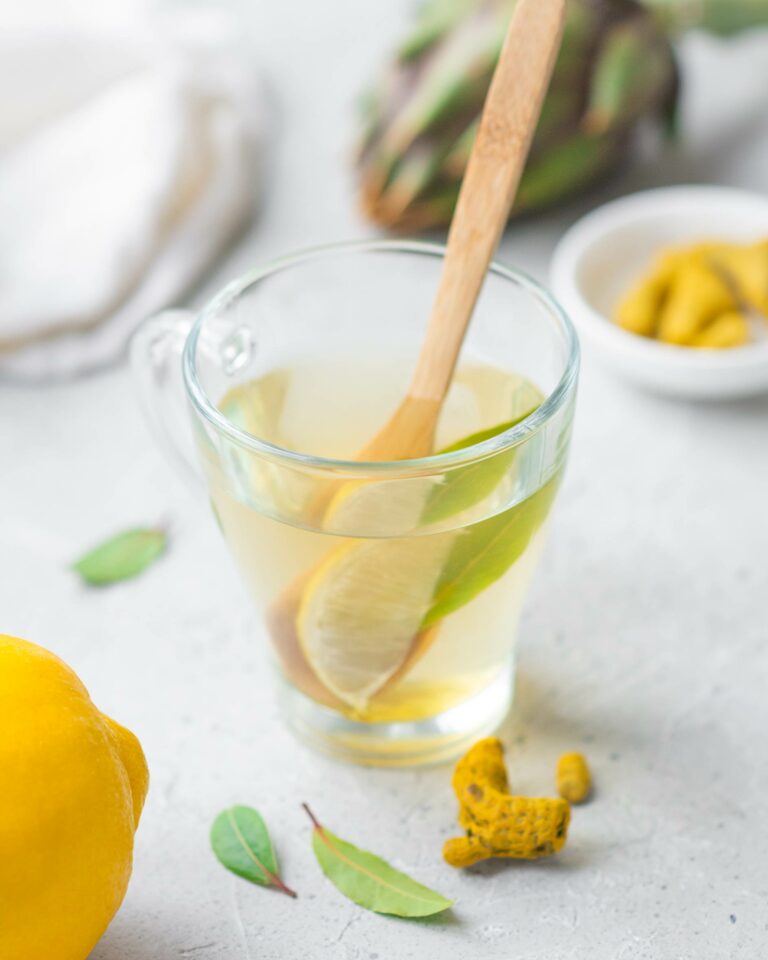 Tisana depurativa con carciofi e curcuma