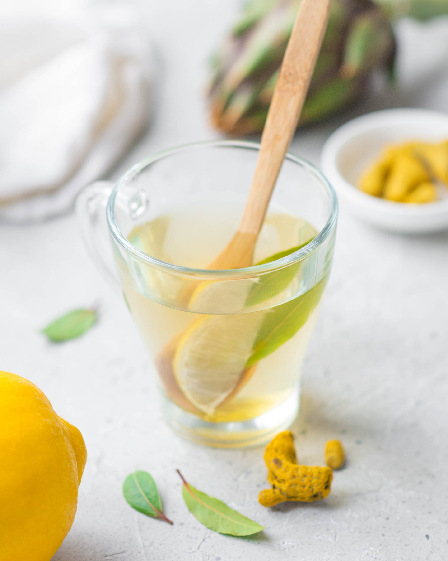 Tisana depurativa con carciofi e curcuma