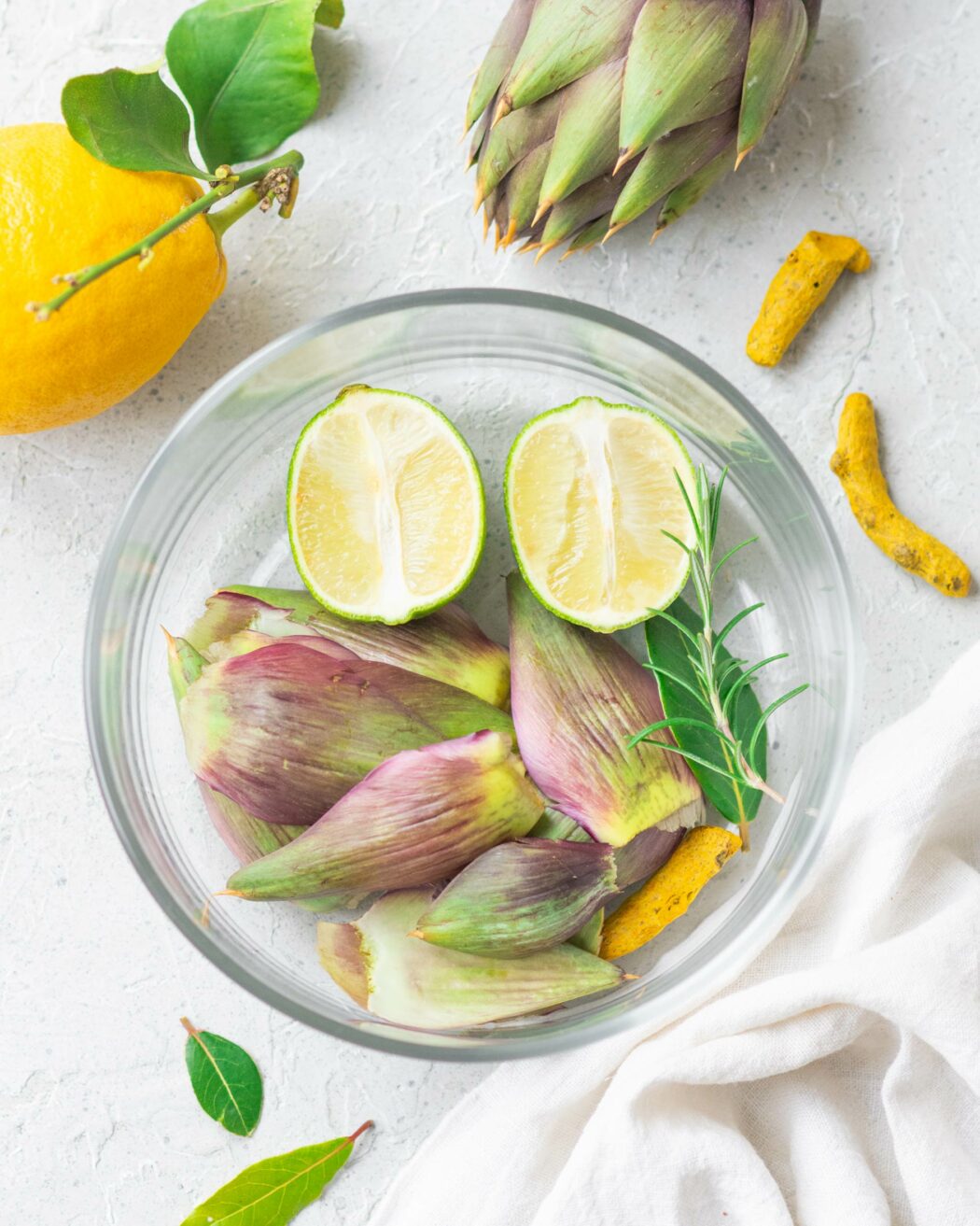 Tisana depurativa con carciofi e curcuma