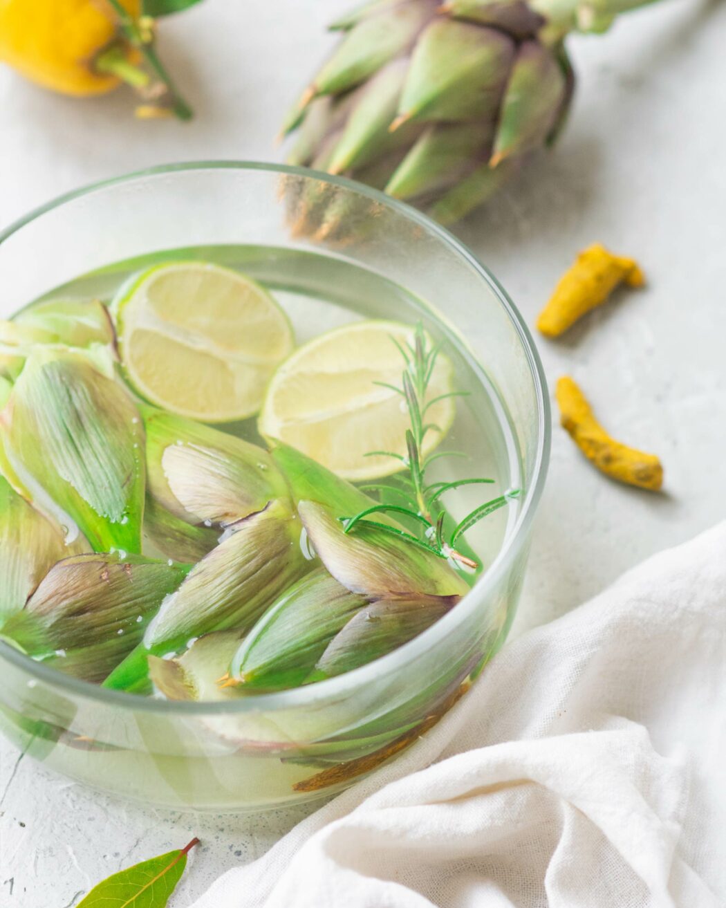 Tisana depurativa con carciofi e curcuma