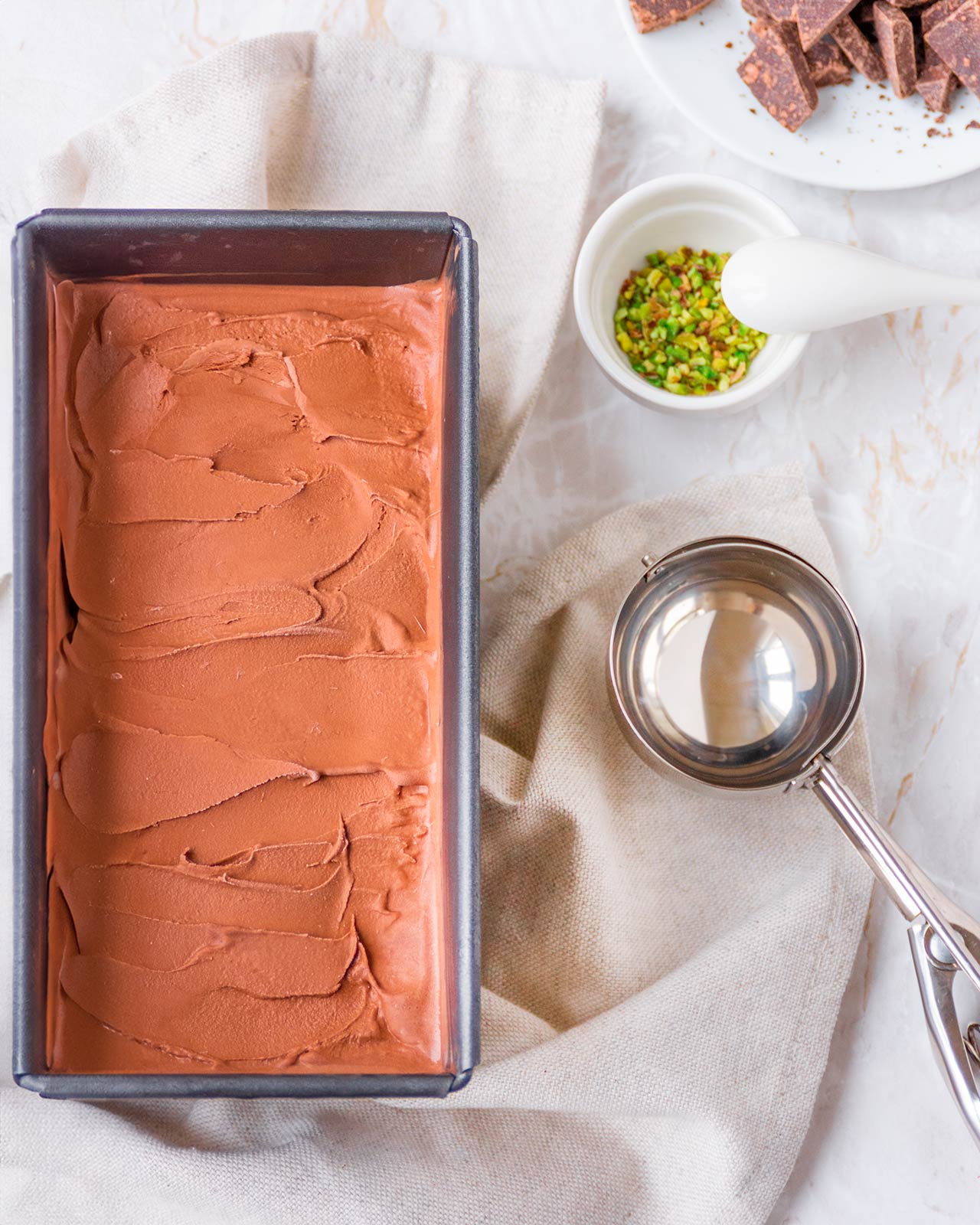 Gelato senza gelatiera: la ricetta base e 3 gusti da provare