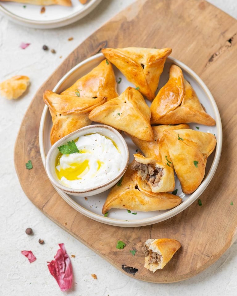 Fatayer: i fagottini mediorientali ripieni di sapore