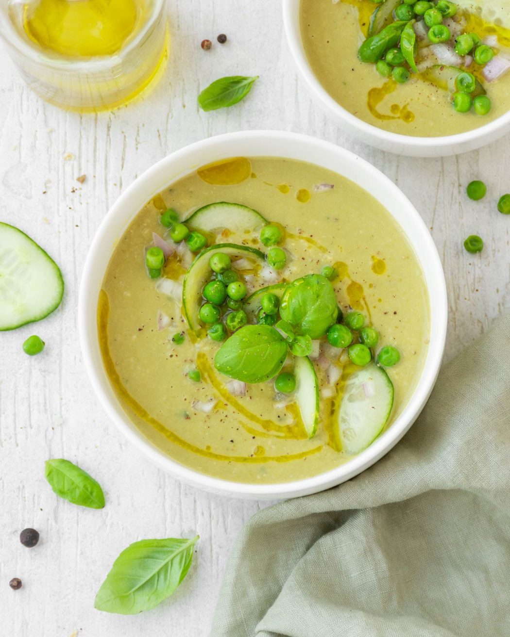 Green gazpacho: la variante con piselli e soia edamame