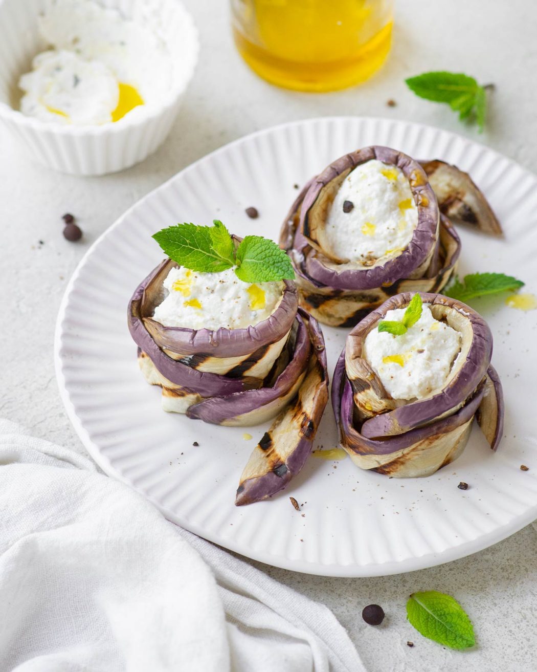 Involtini di melanzane con ricotta e menta