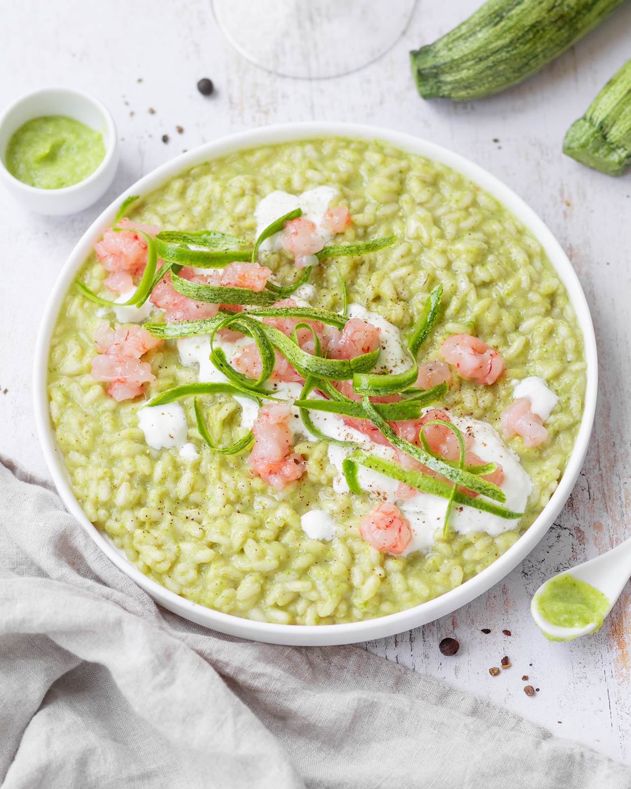 Risotto al crudo di gamberi stracciatella e zucchine