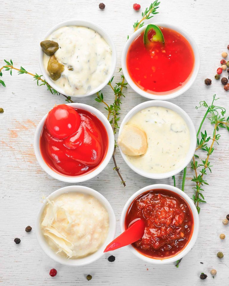 La salsa perfetta per una grigliata di fine estate: 7 idee per te