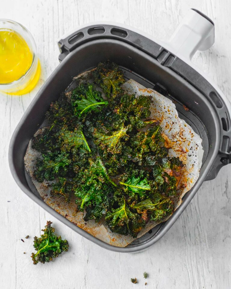 Chips di cavolo nero in friggitrice ad aria: come evitare di bruciarle