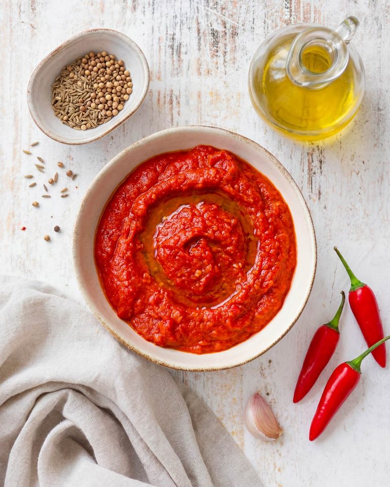 Harissa: la ricetta della salsa tunisina piccante e speziata